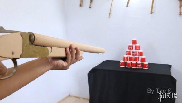 新门内部资料最快更新和旧玩具枪射出真子弹与